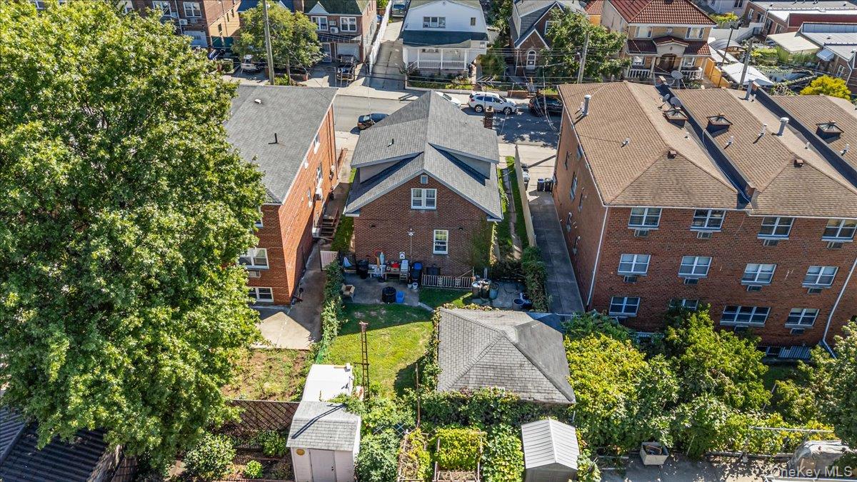 13219 58th Avenue, Flushing, NY 11355