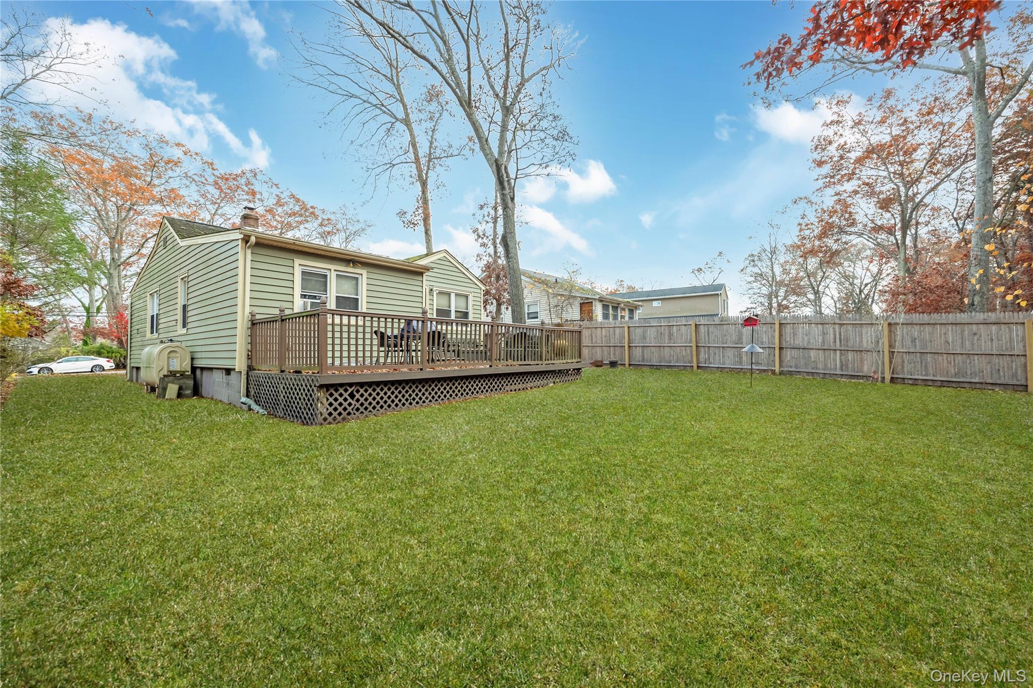 180 Lakeside Trail, Ridge, NY 11961