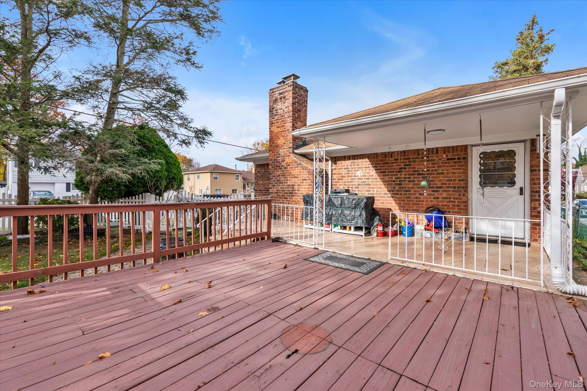 26 Humphrey Drive, Syosset, NY 11791