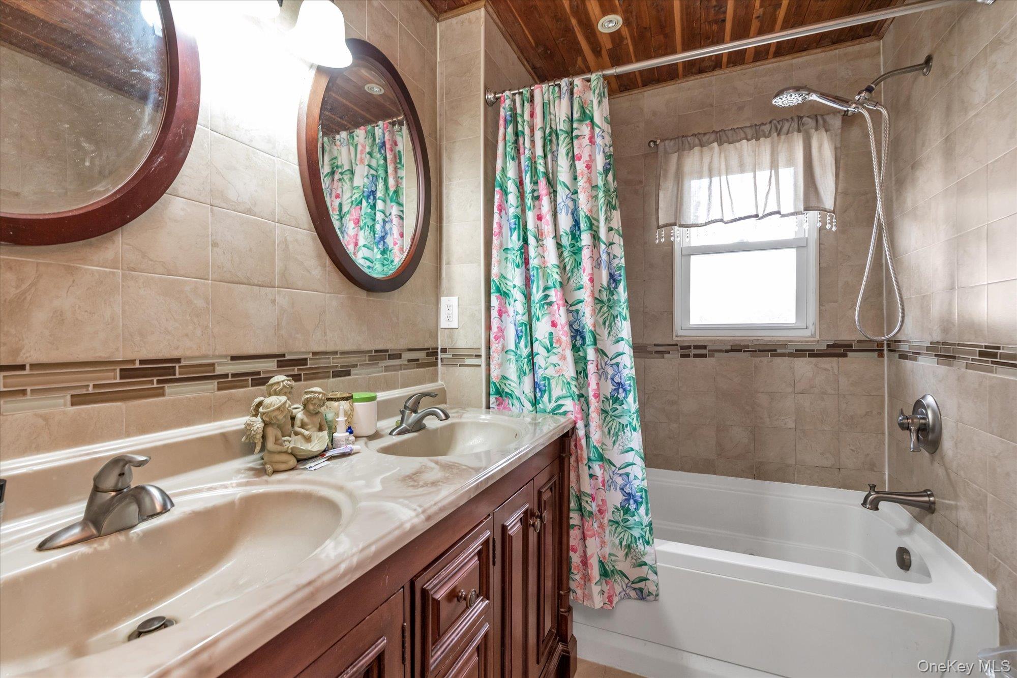 26 Humphrey Drive, Syosset, NY 11791