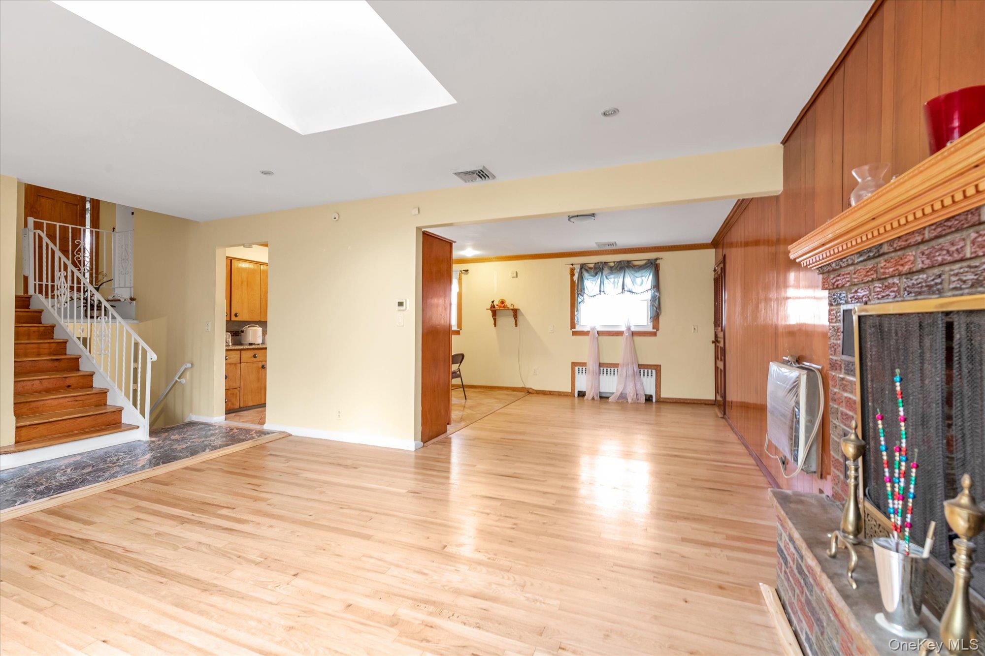 26 Humphrey Drive, Syosset, NY 11791