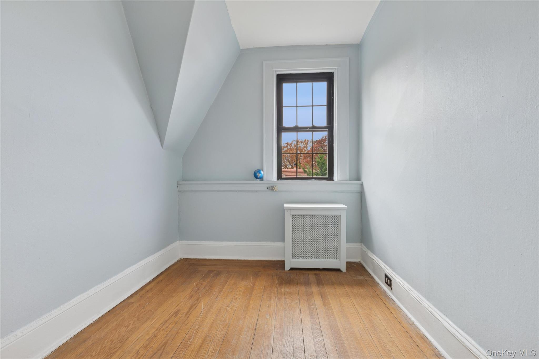 213 Burns Street, Forest Hills, NY 11375