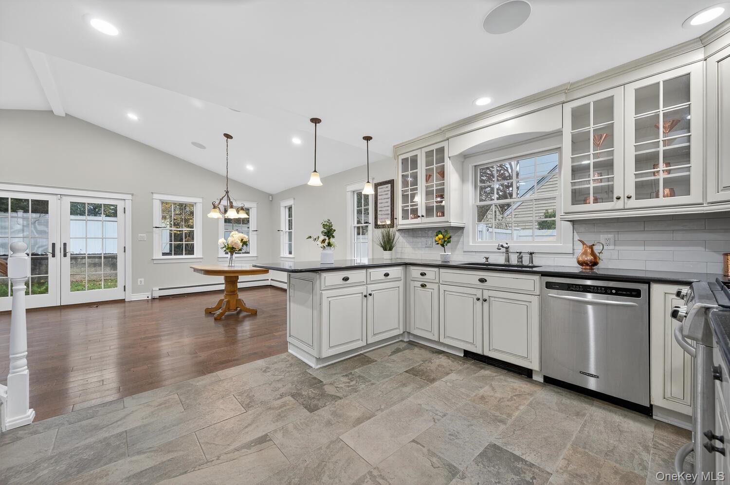 7 Claire Avenue, Huntington Station, NY 11746