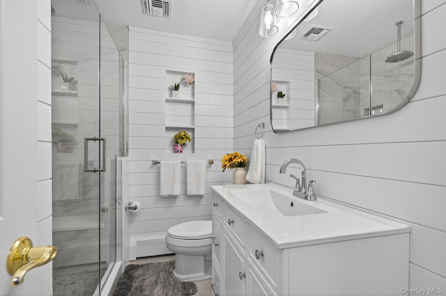 7 Claire Avenue, Huntington Station, NY 11746