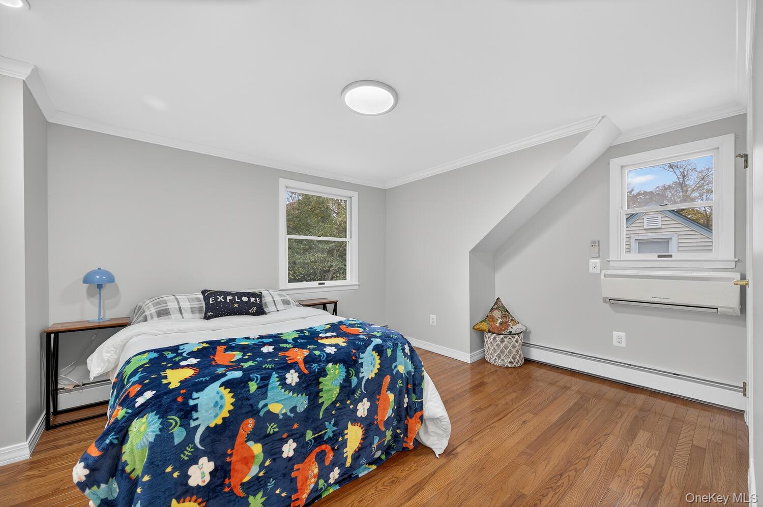 7 Claire Avenue, Huntington Station, NY 11746