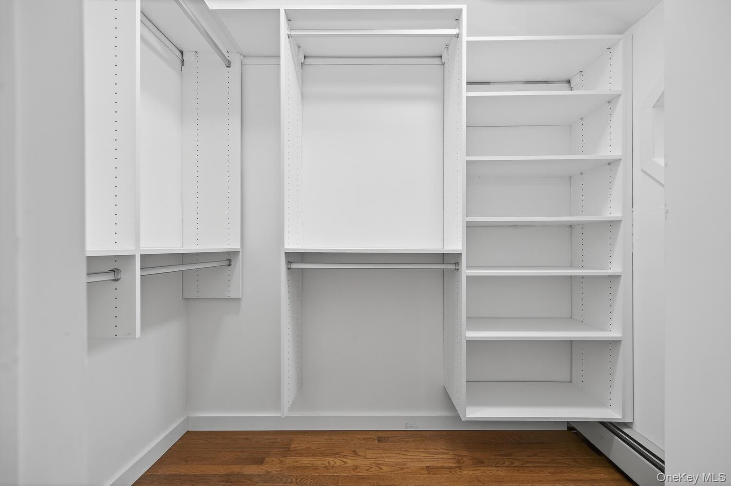 7 Claire Avenue, Huntington Station, NY 11746