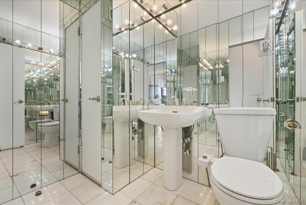 27110 Grand Central Parkway # 30R, Floral Park, NY 11005