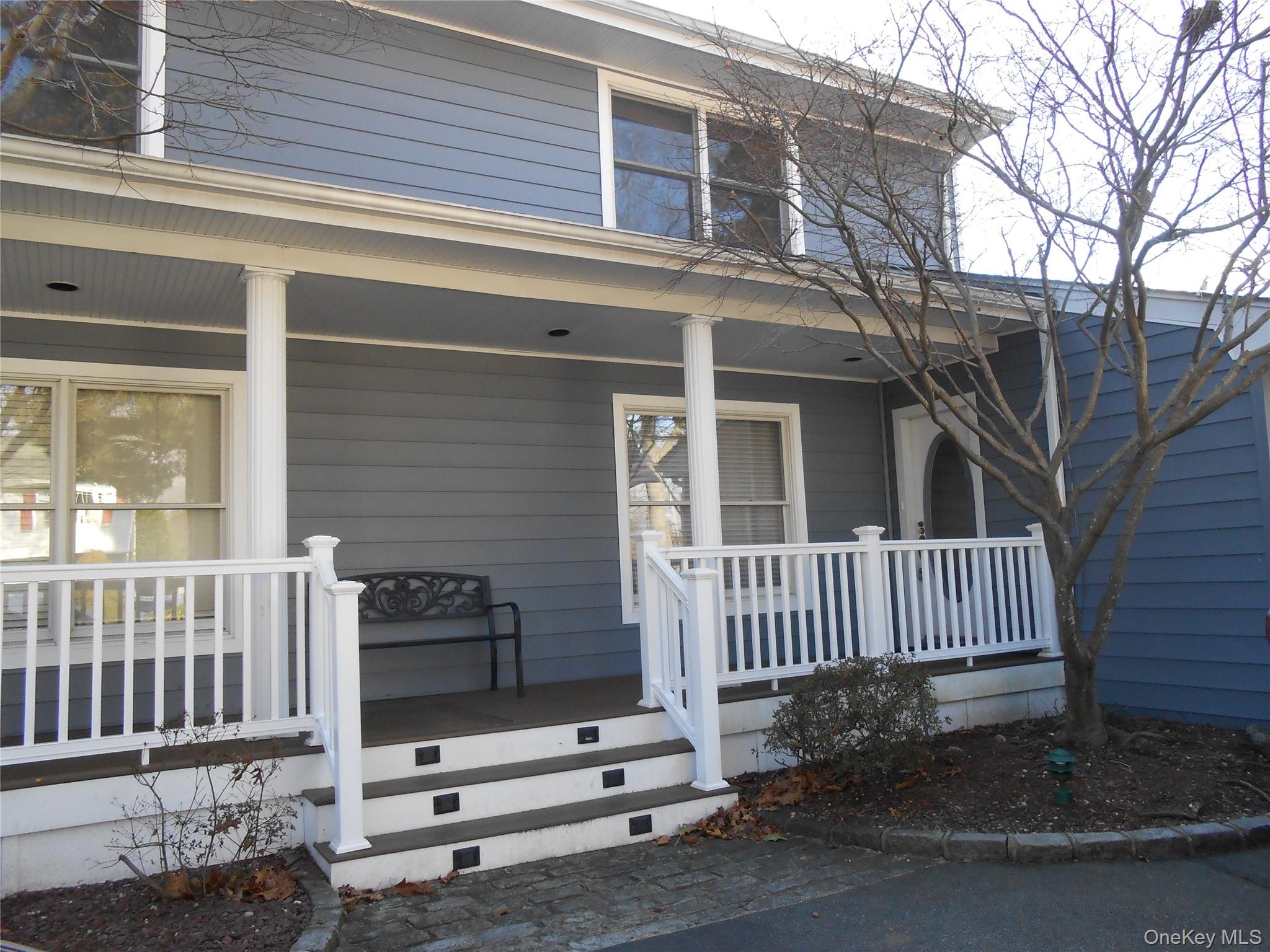 2 Bushwick Street # Upstairs, Melville, NY 11747