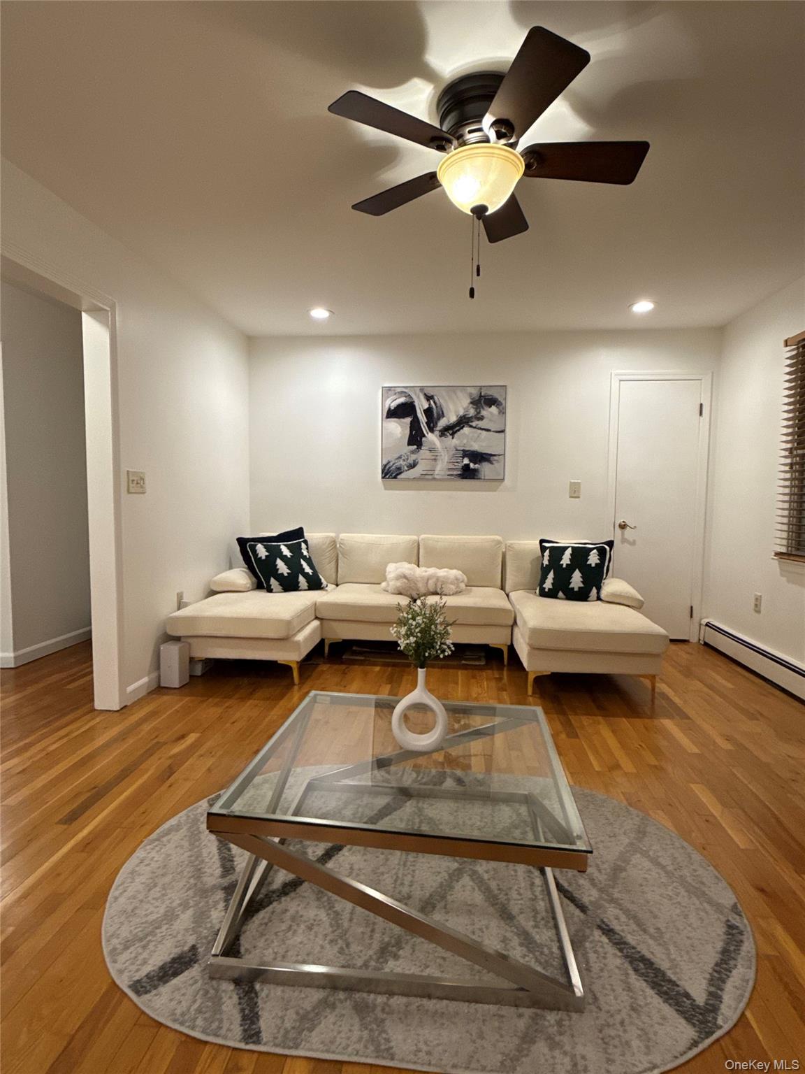 2 Bushwick Street # Upstairs, Melville, NY 11747