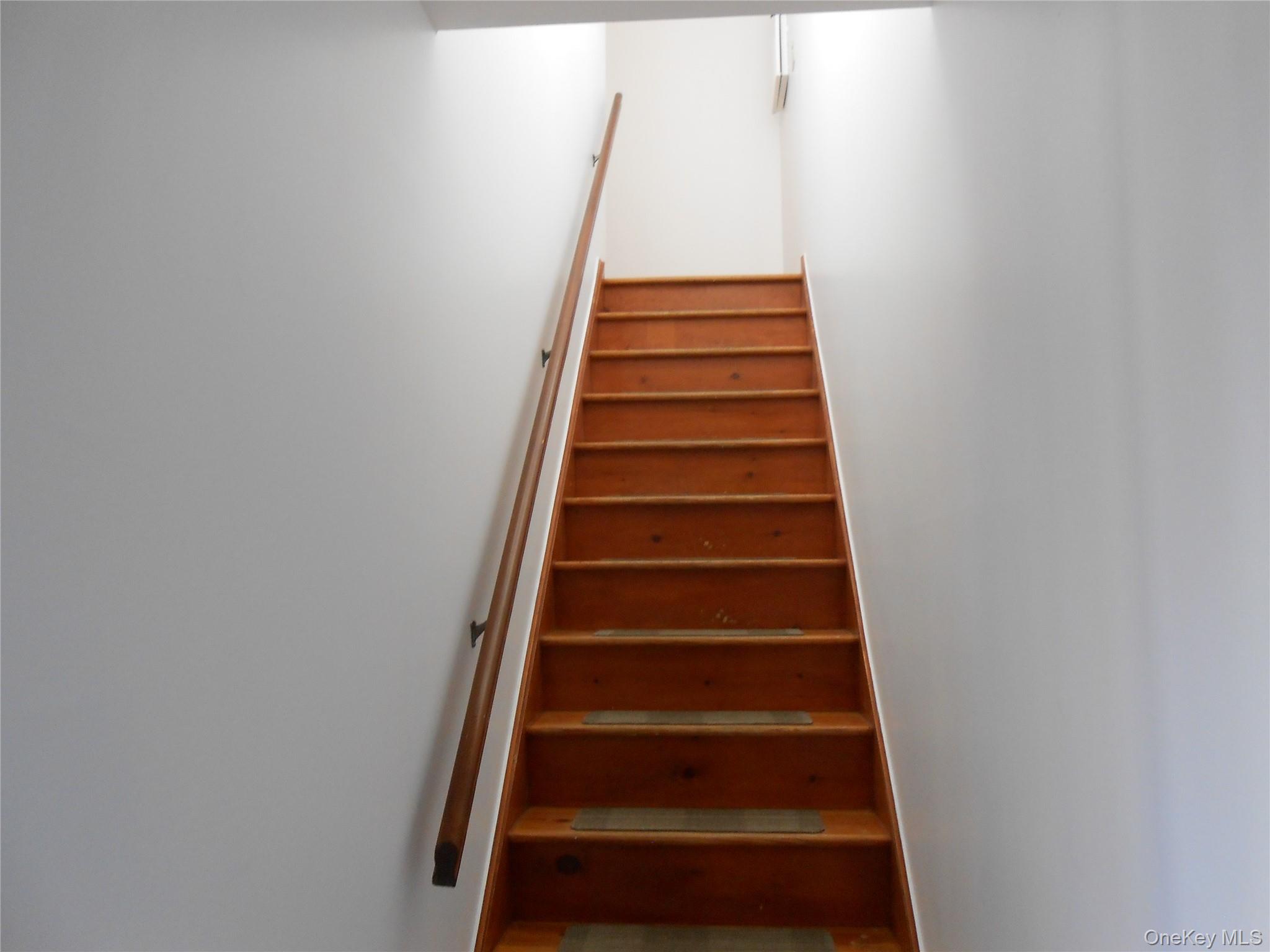 2 Bushwick Street # Upstairs, Melville, NY 11747