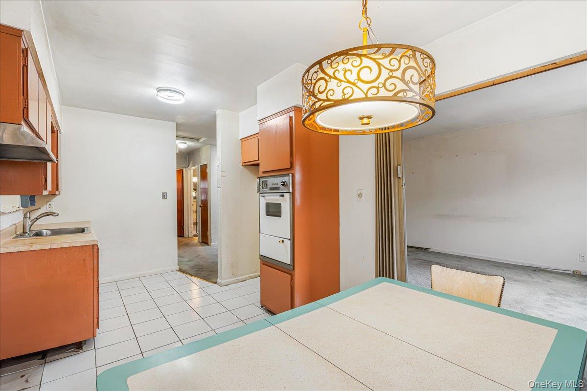 69-22 44th Avenue, Woodside, NY 11377