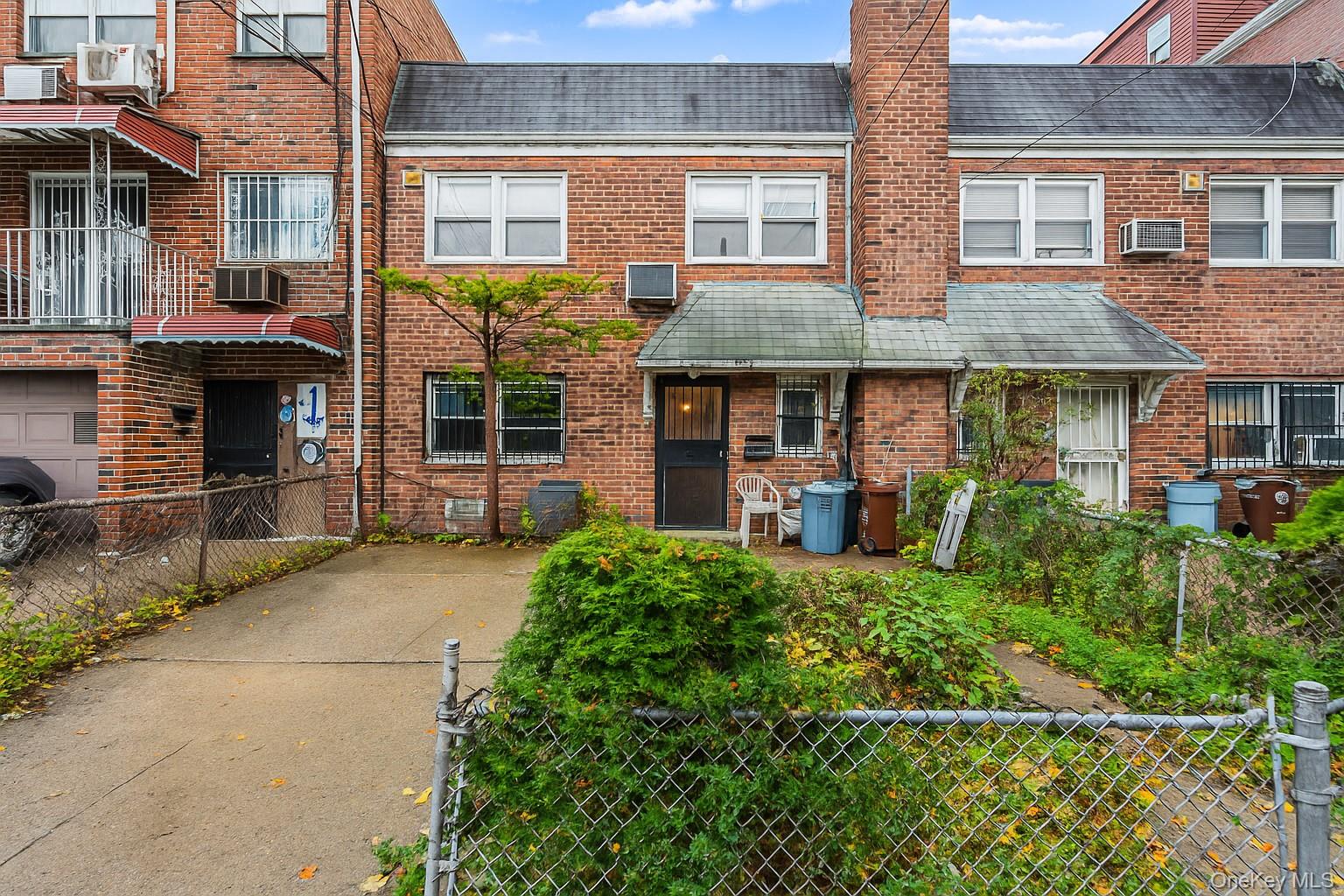 69-22 44th Avenue, Woodside, NY 11377