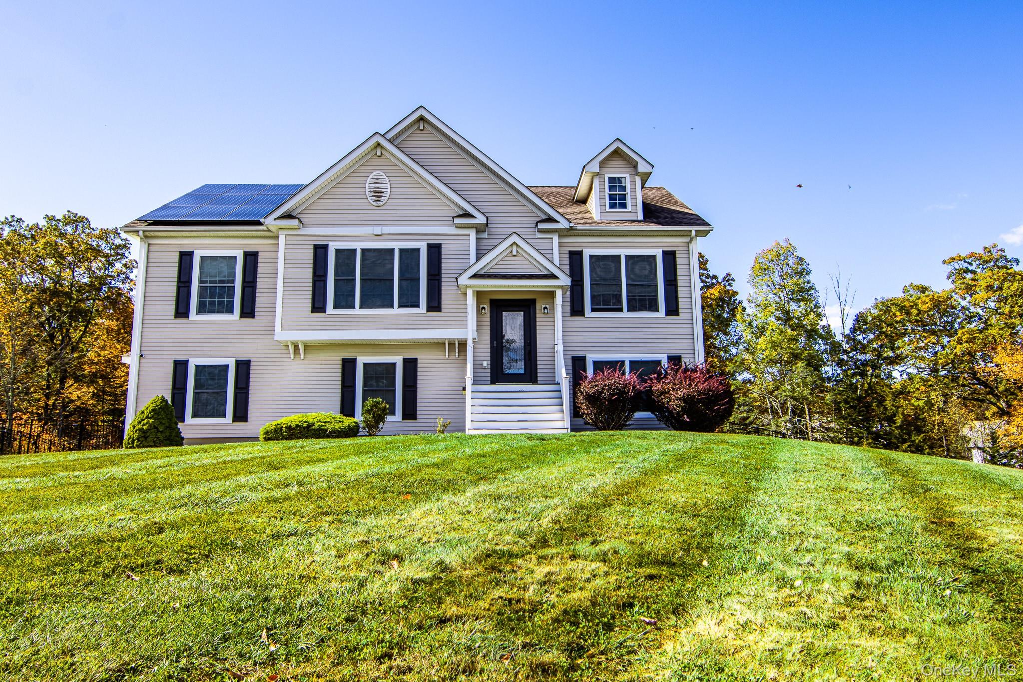 5 Deangelis Drive, Monroe, NY 10950