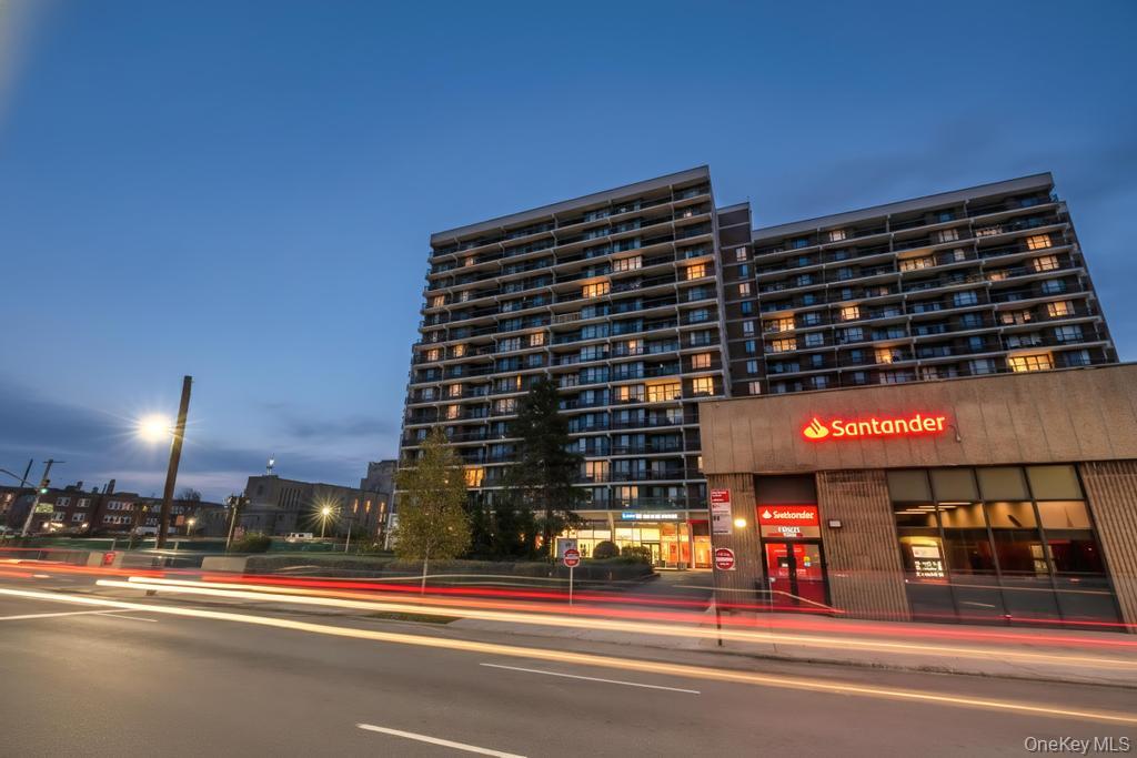 15038 Union Turnpike # 12K, Kew Garden Hills, NY 11367