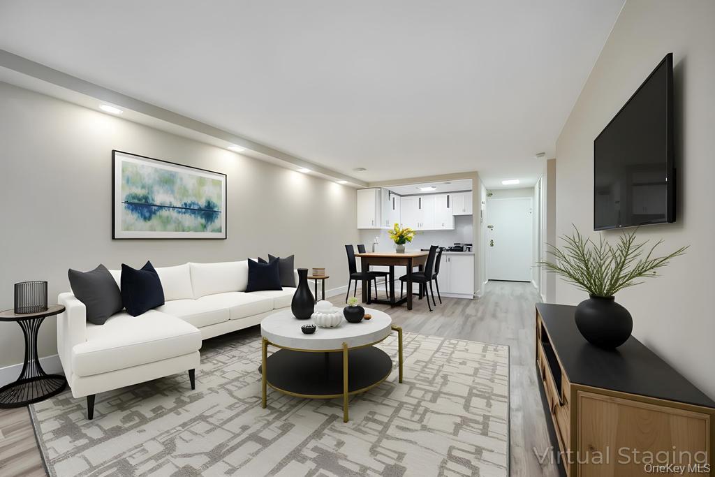 15038 Union Turnpike # 12K, Kew Garden Hills, NY 11367