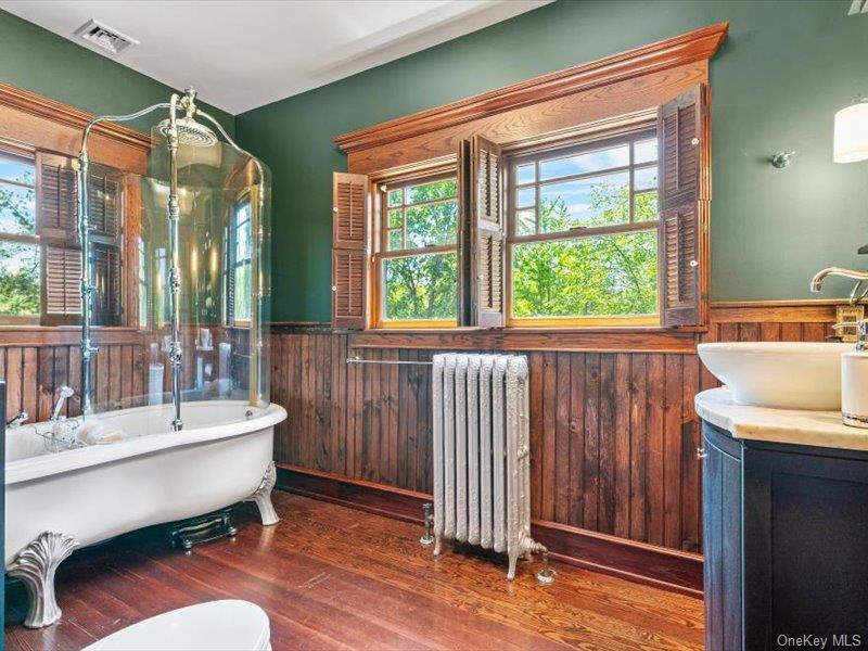 2 Pine Hill Road, Chester, NY 10918