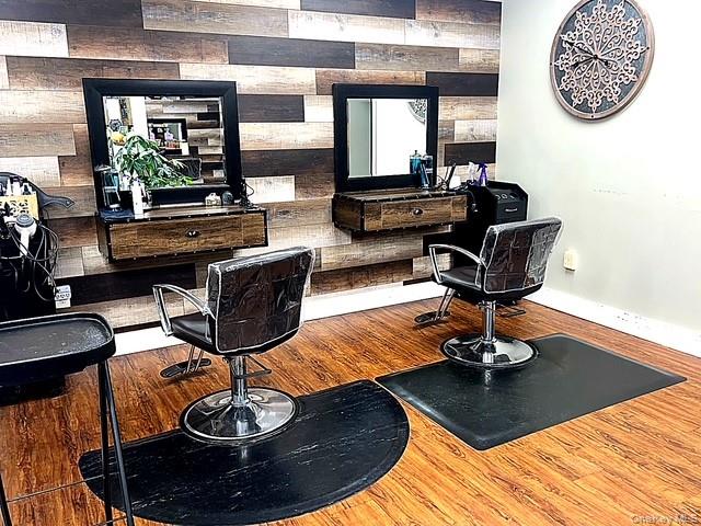 487 Main Road # B, Aquebogue, NY 11901