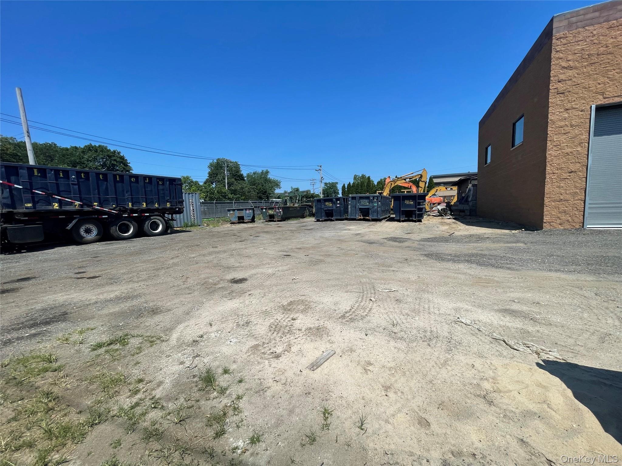 275 Elsworth Street, Holbrook, NY 11741