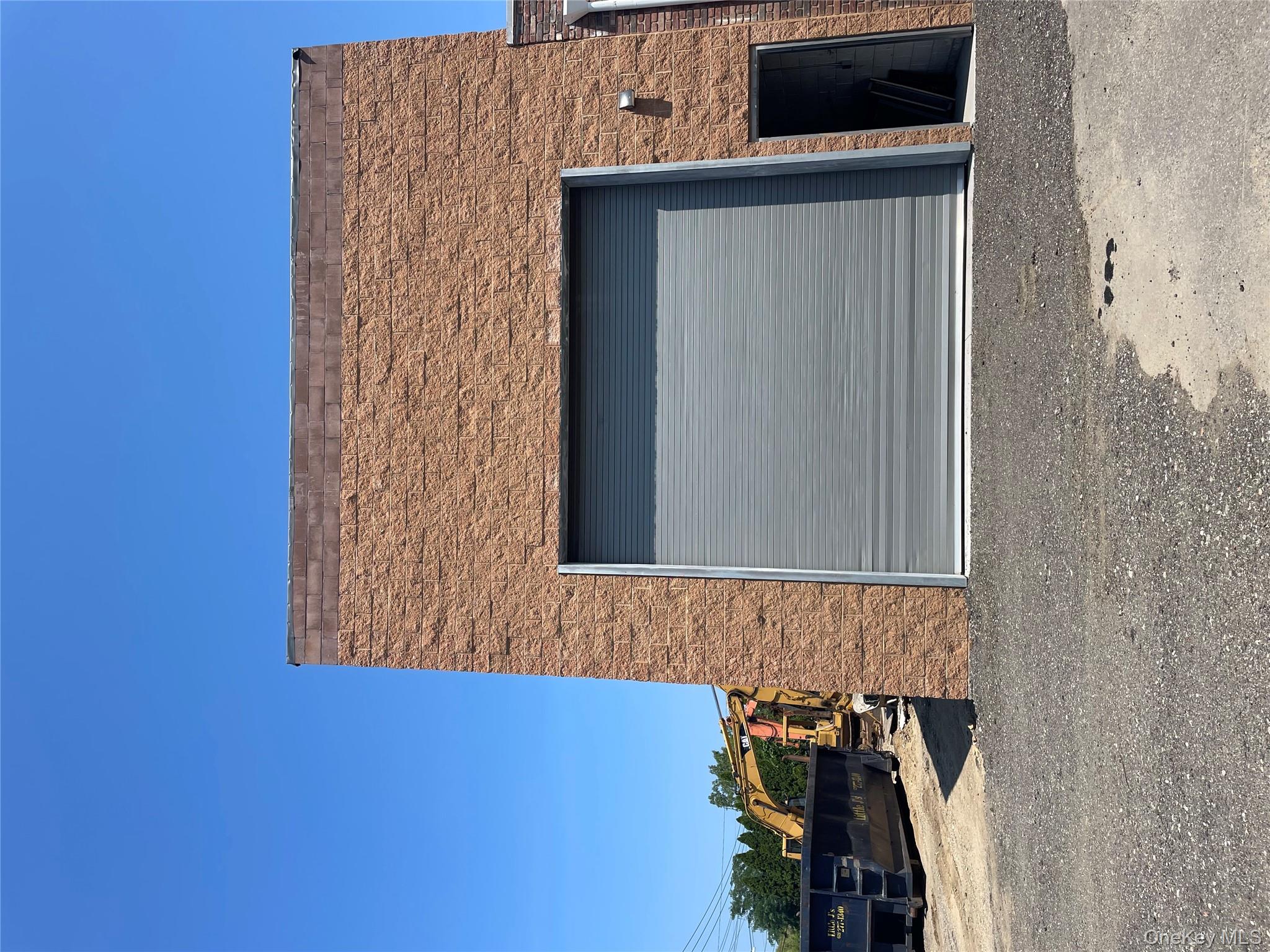 275 Elsworth Street, Holbrook, NY 11741