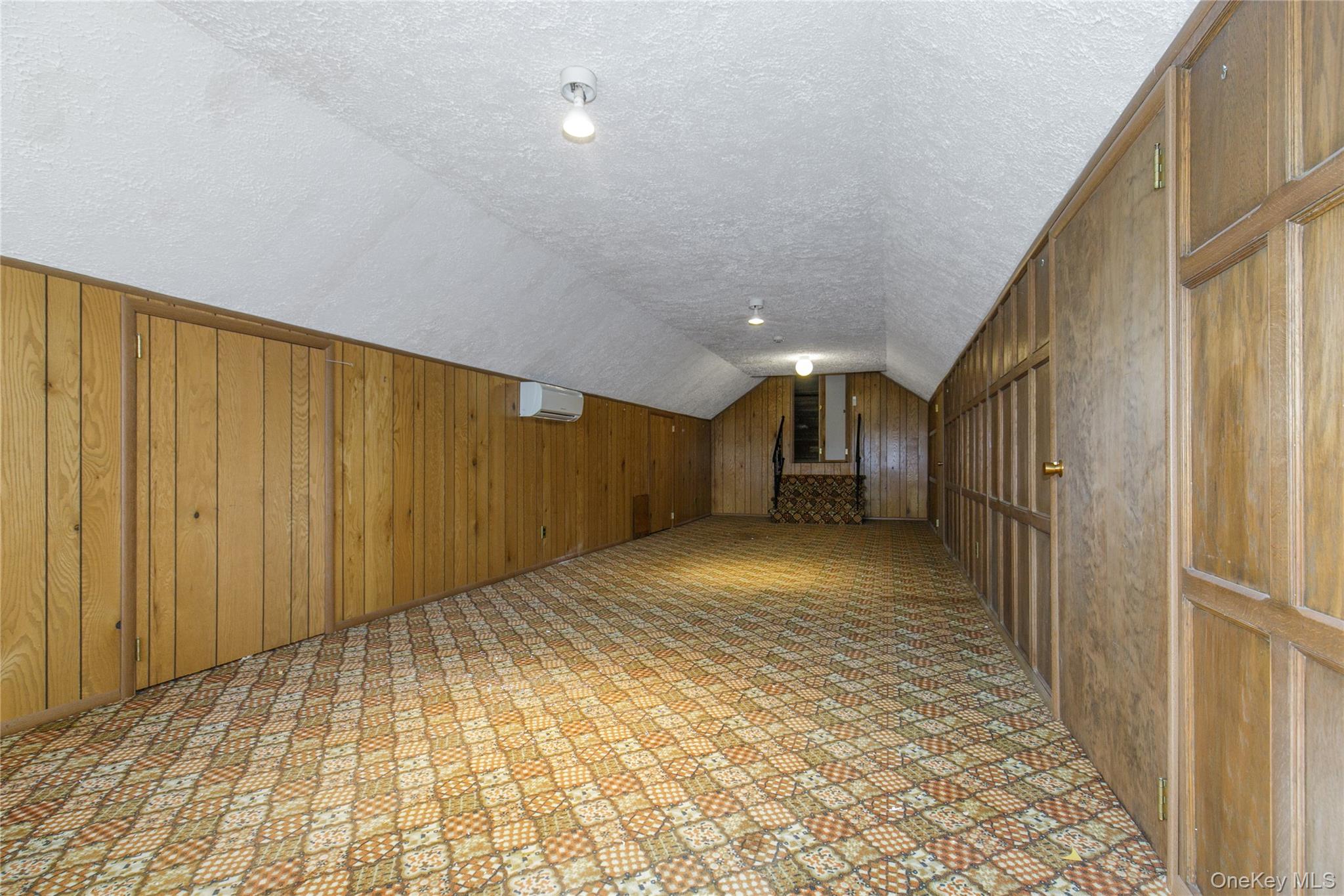 18 LIGHTHOUSE Road, Kings Point, NY 11024