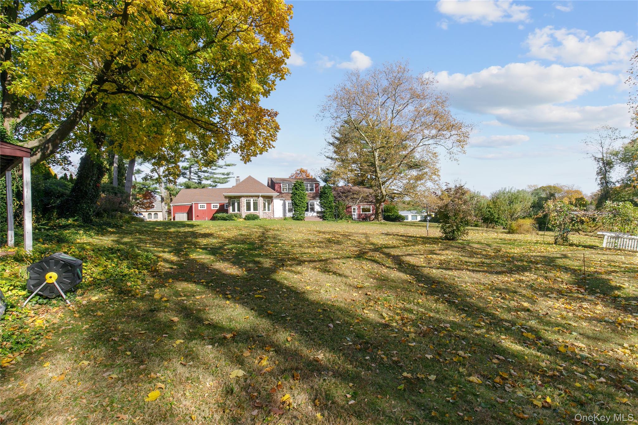 18 LIGHTHOUSE Road, Kings Point, NY 11024