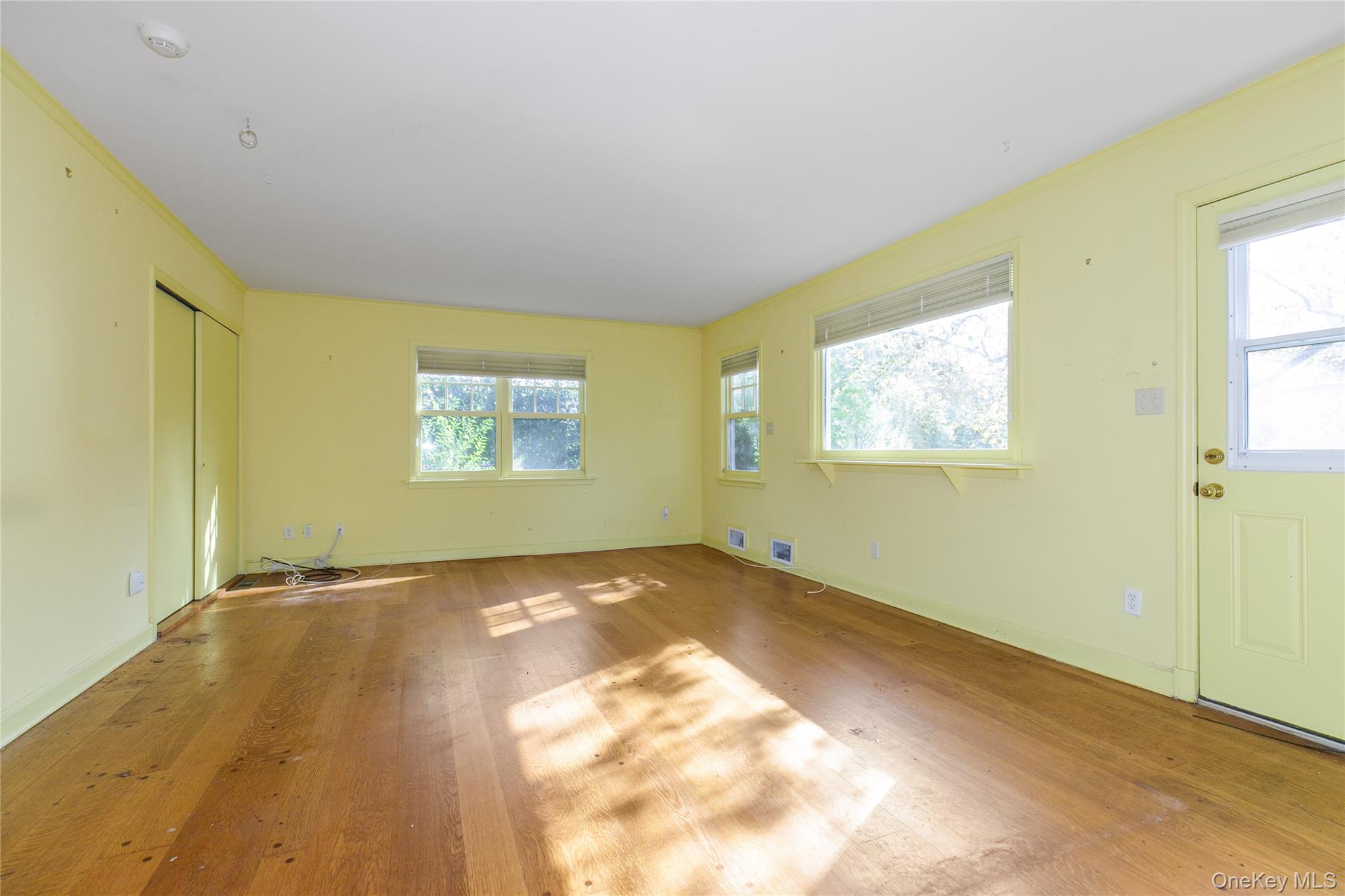 18 LIGHTHOUSE Road, Kings Point, NY 11024