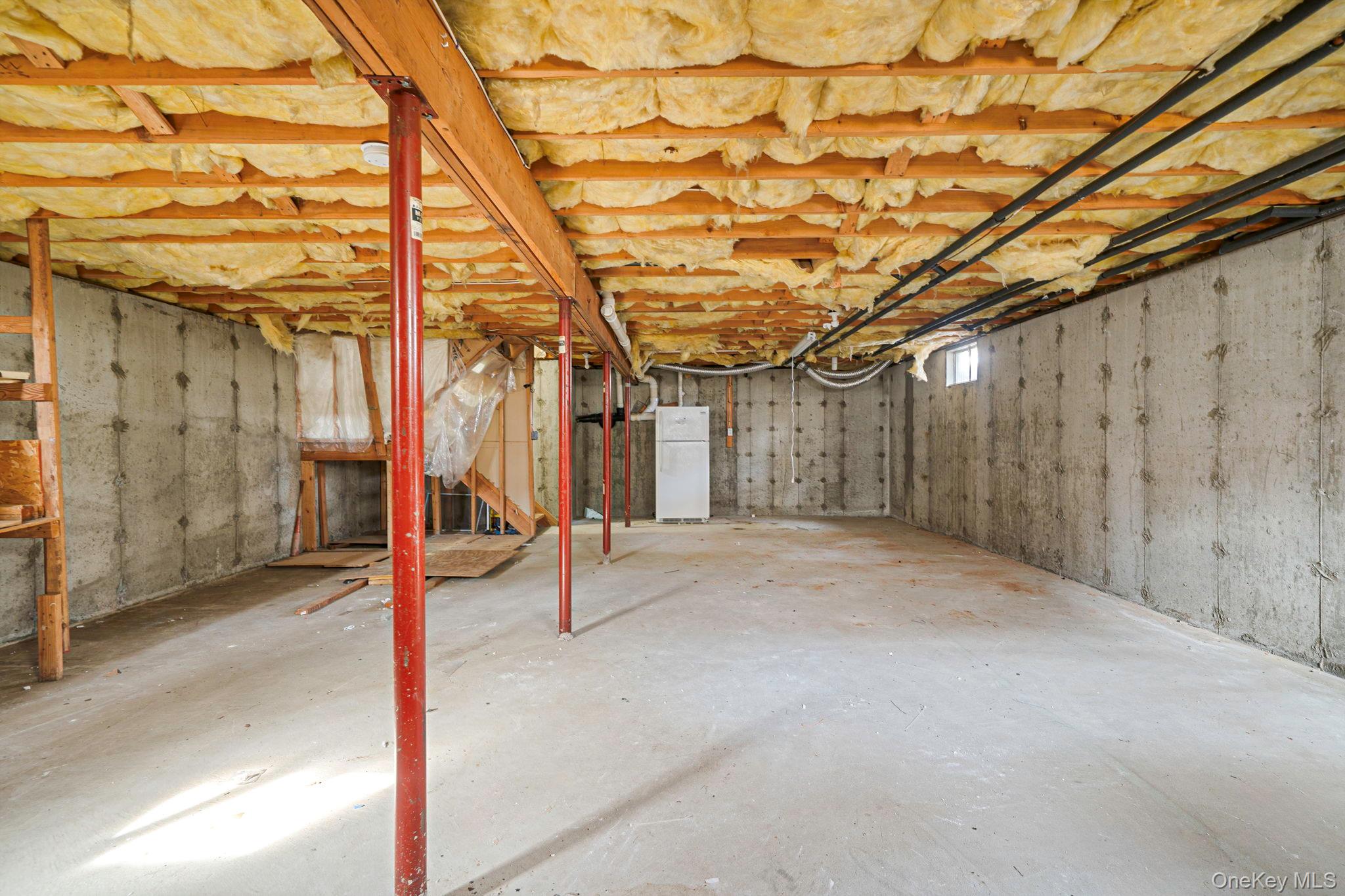 1 Wendy Drive, Farmingville, NY 11738