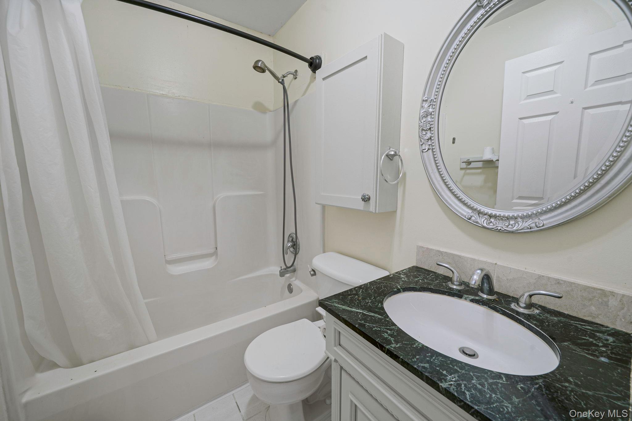 1 Wendy Drive, Farmingville, NY 11738