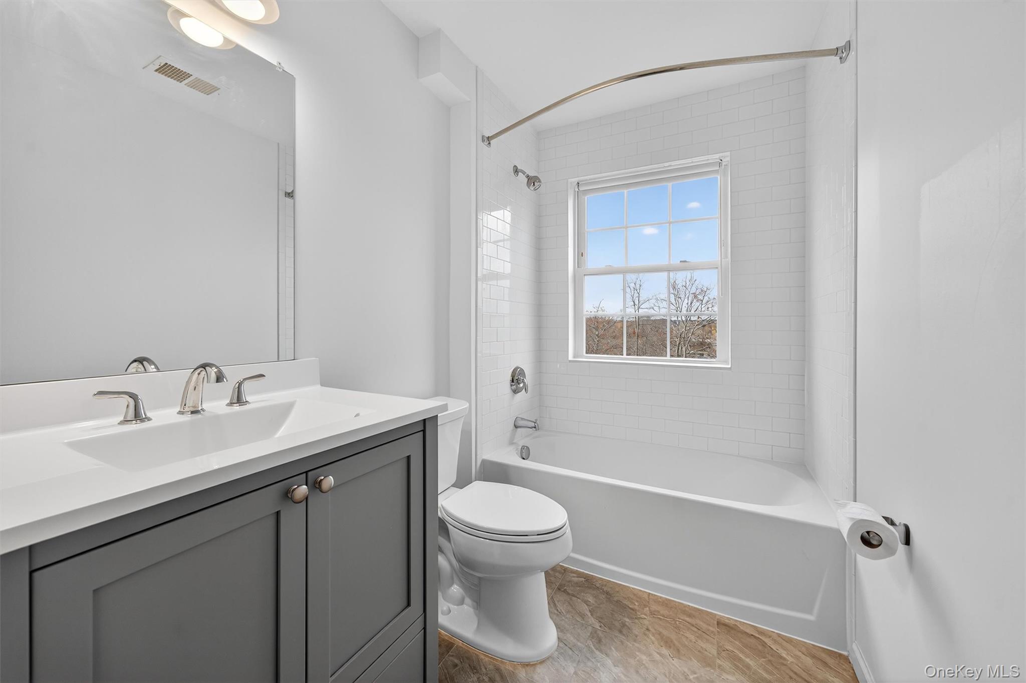 43 Pinto Road E # 43, Middletown, NY 10941