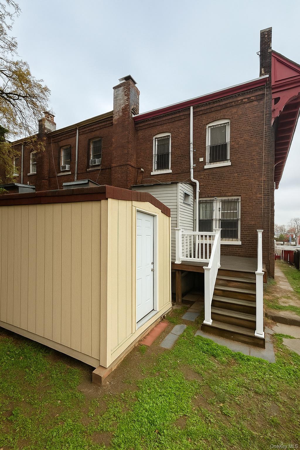 14 Van Siclen Court, Brooklyn, NY 11207