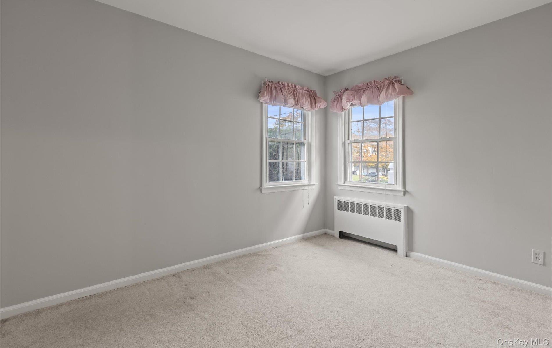 124 Kilburn Road S, Garden City South, NY 11530