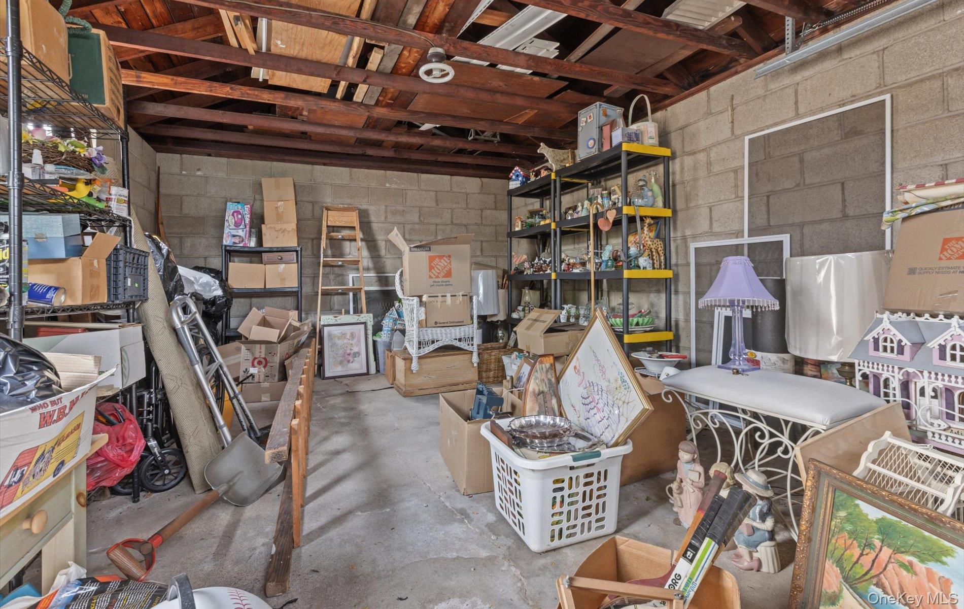 124 Kilburn Road S, Garden City South, NY 11530