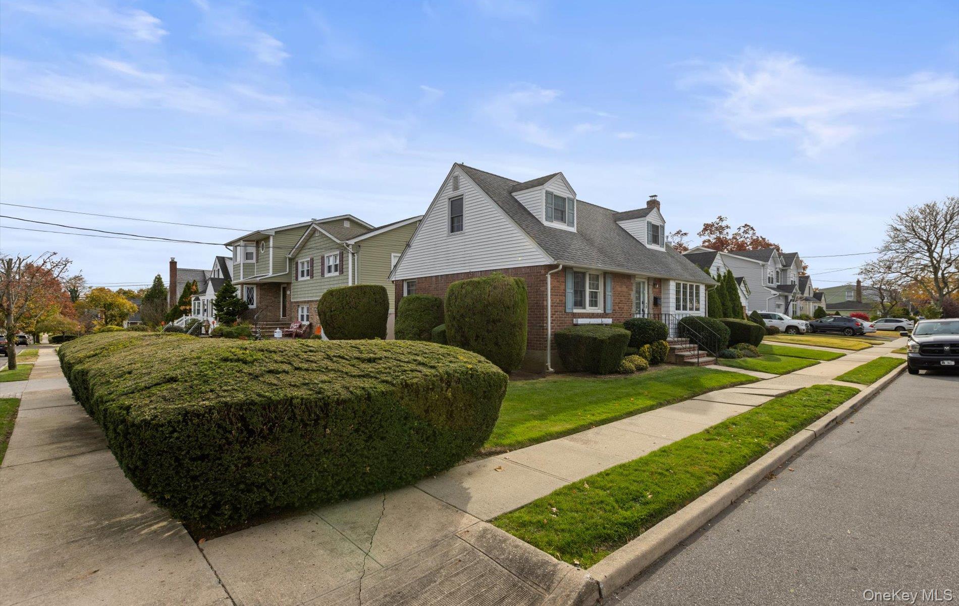 124 Kilburn Road S, Garden City South, NY 11530