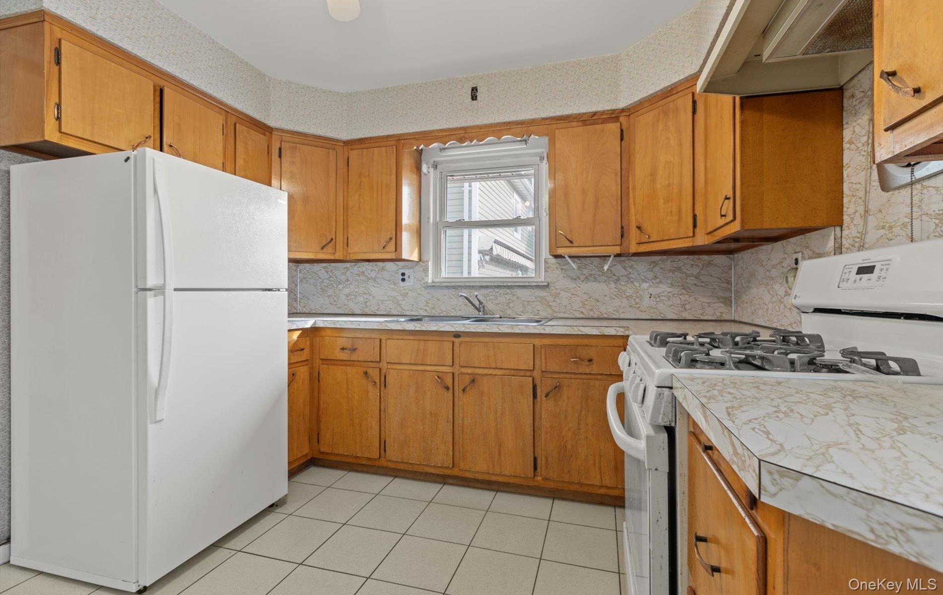 124 Kilburn Road S, Garden City South, NY 11530