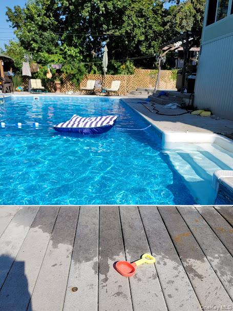 9 Mulberry Drive, Smithtown, NY 11787