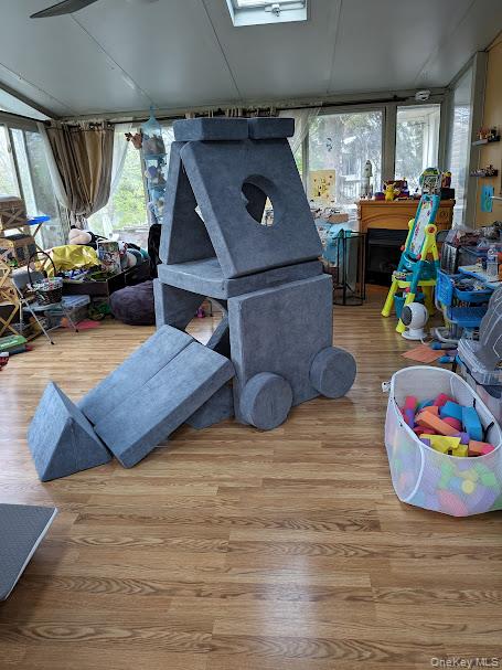 9 Mulberry Drive, Smithtown, NY 11787