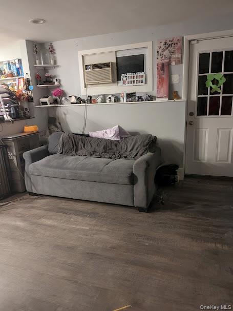 9 Mulberry Drive, Smithtown, NY 11787