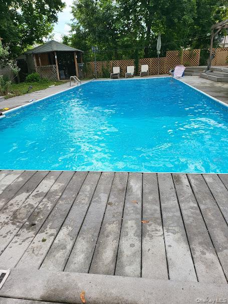 9 Mulberry Drive, Smithtown, NY 11787