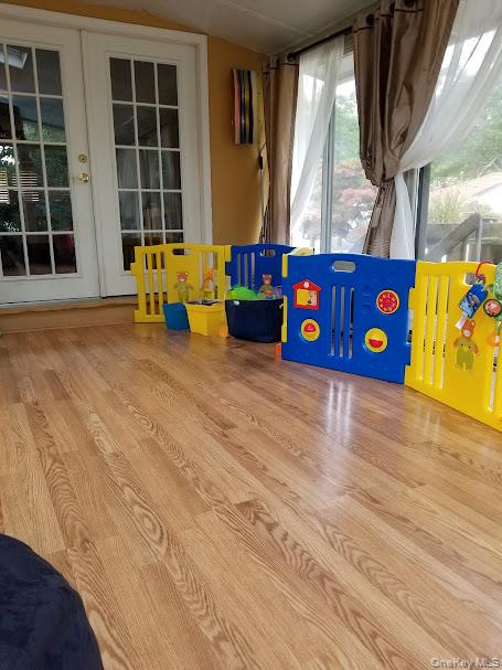 9 Mulberry Drive, Smithtown, NY 11787