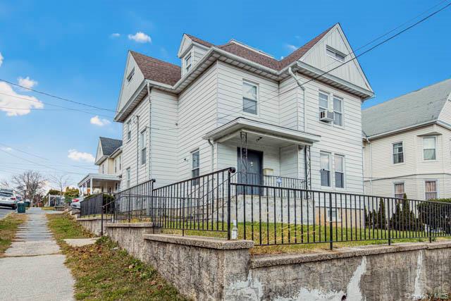 69 Waring Place, Yonkers, NY 10703