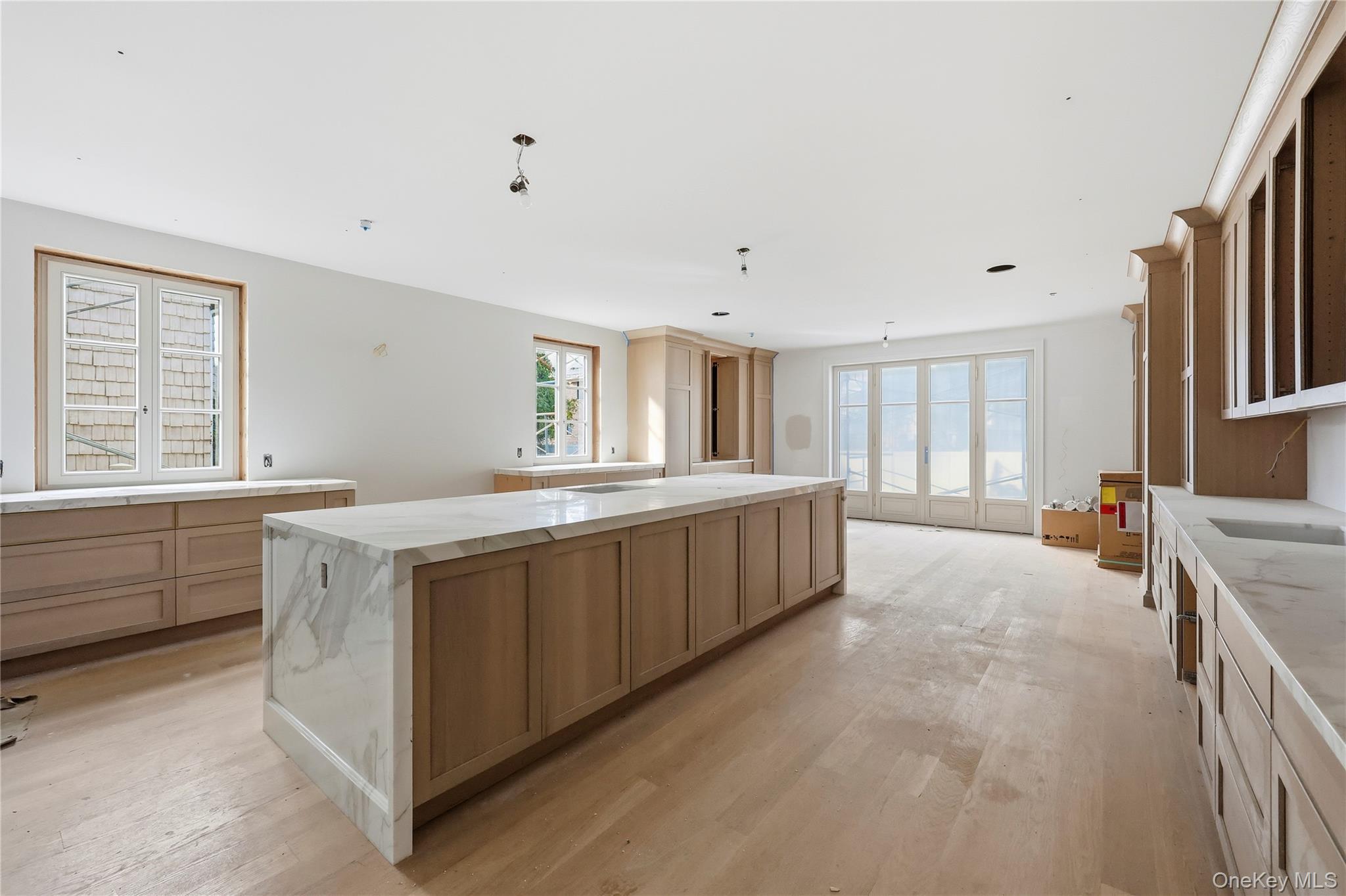 156 Harborview S, Lawrence, NY 11559