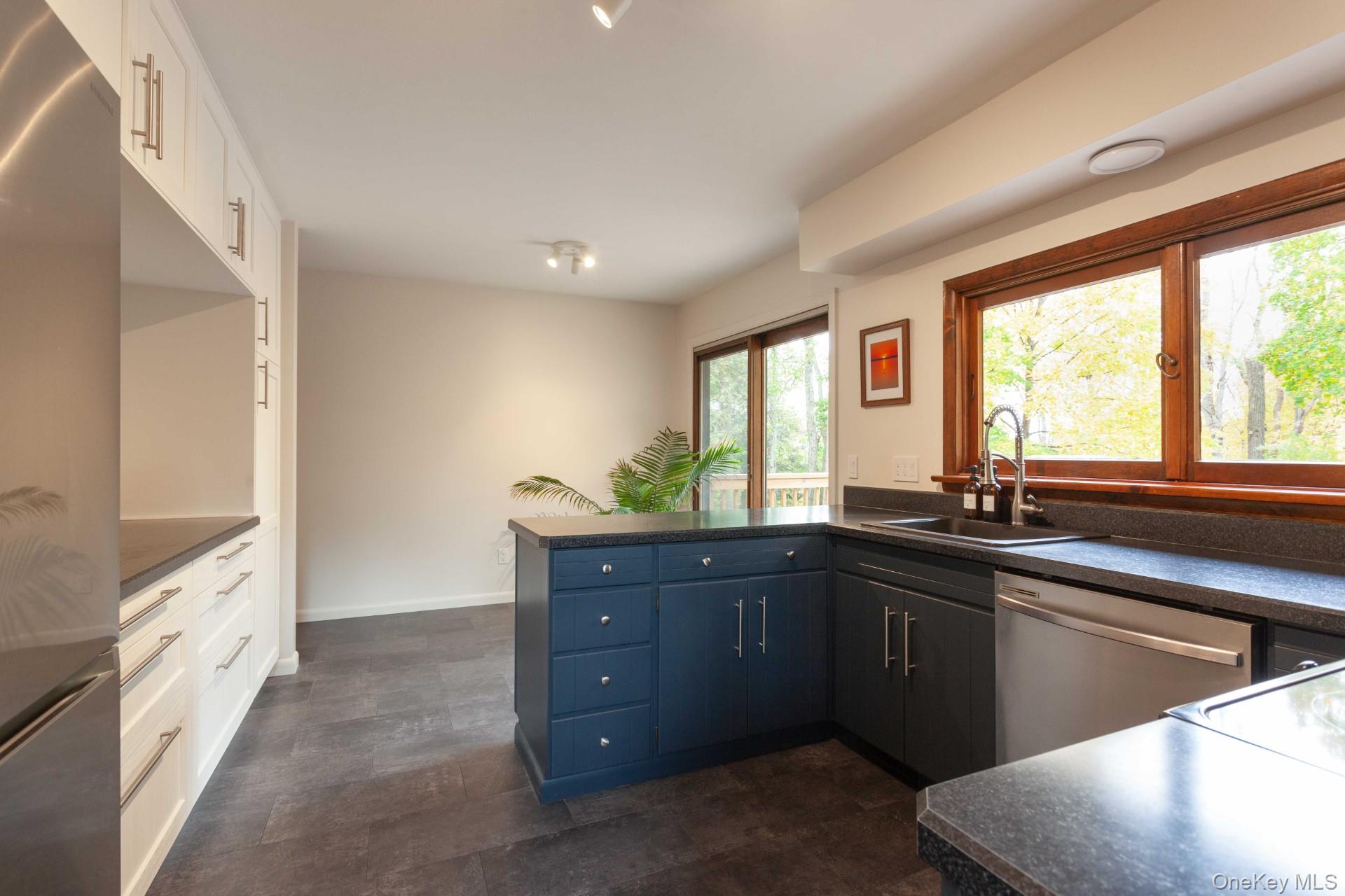 14 Old English Way, Wappingers Falls, NY 12590