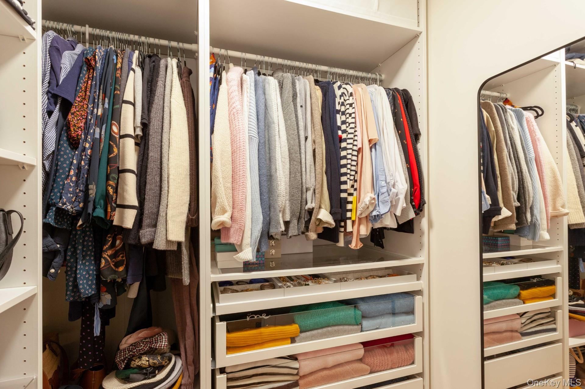 14 Old English Way, Wappingers Falls, NY 12590