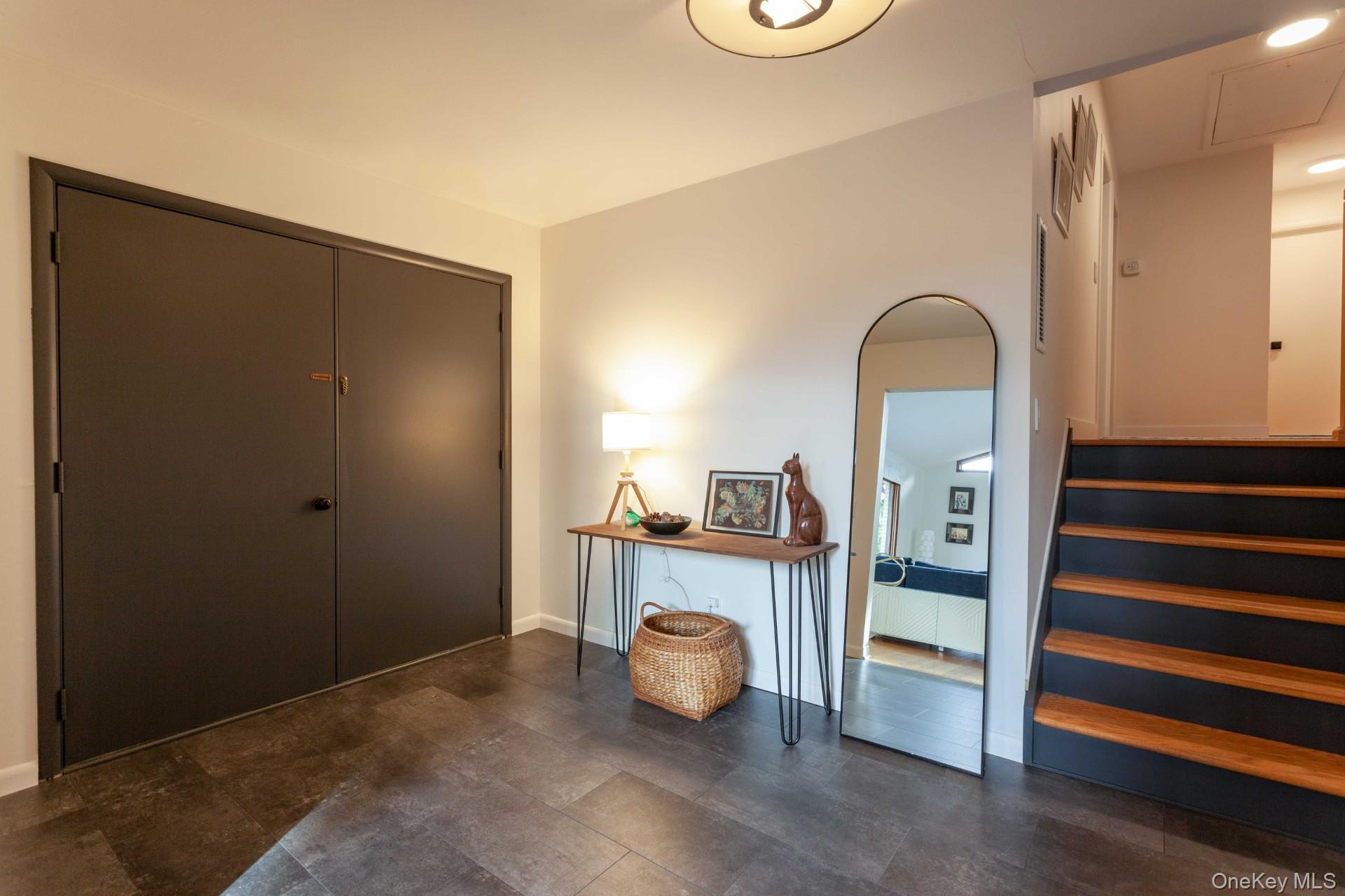 14 Old English Way, Wappingers Falls, NY 12590