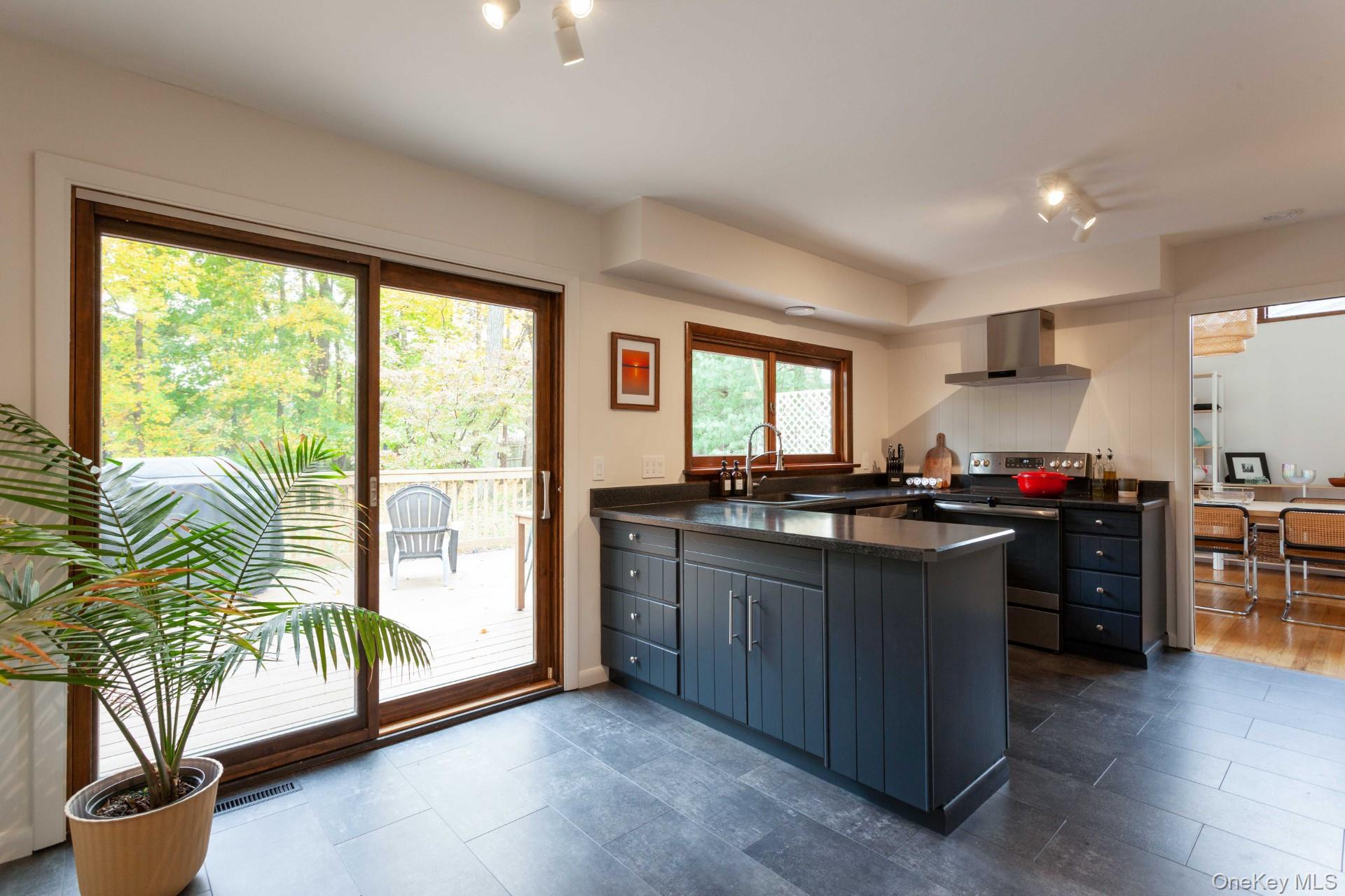 14 Old English Way, Wappingers Falls, NY 12590