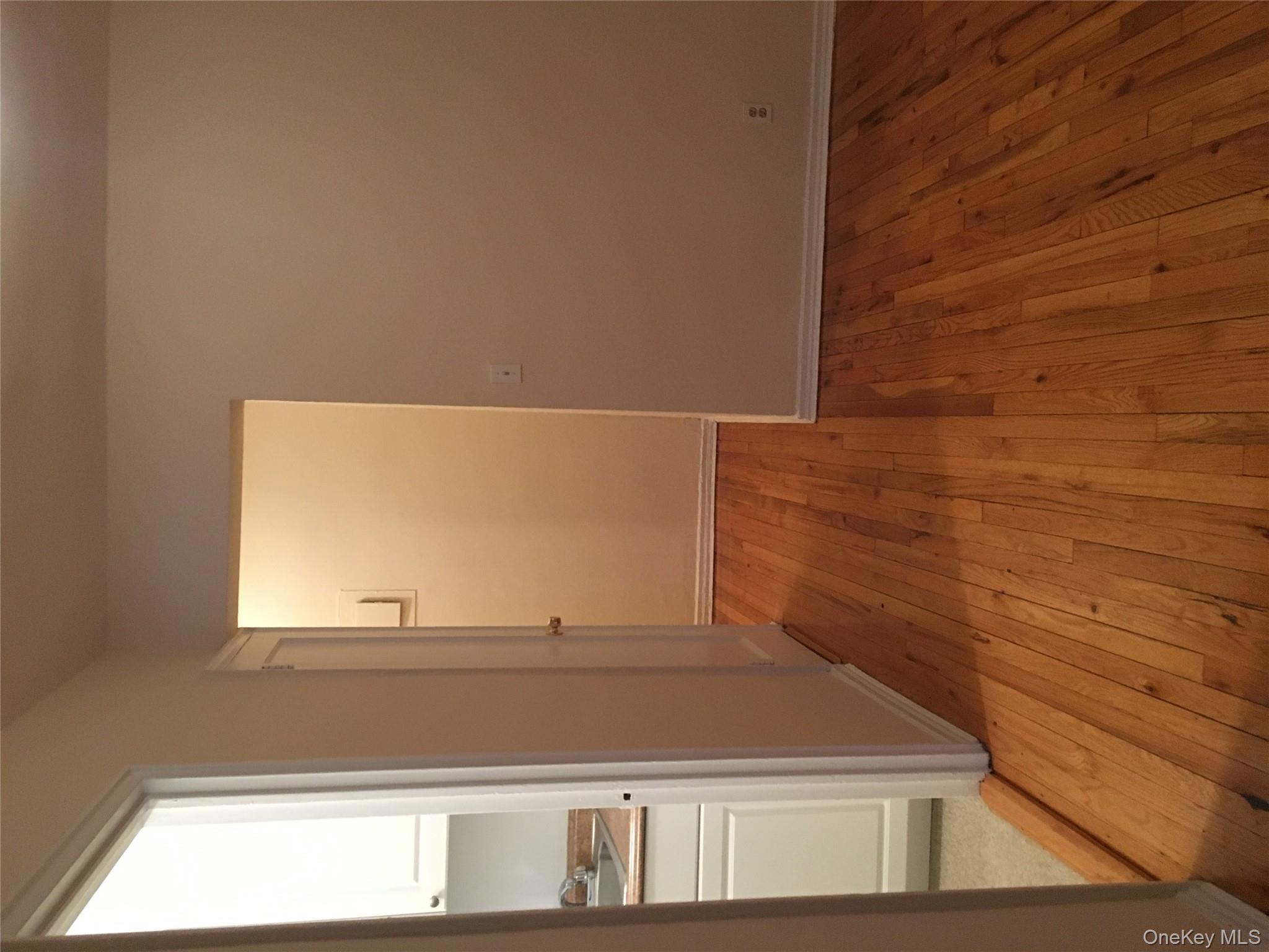 23 Schenck Avenue # 1Bd, Great Neck, NY 11021