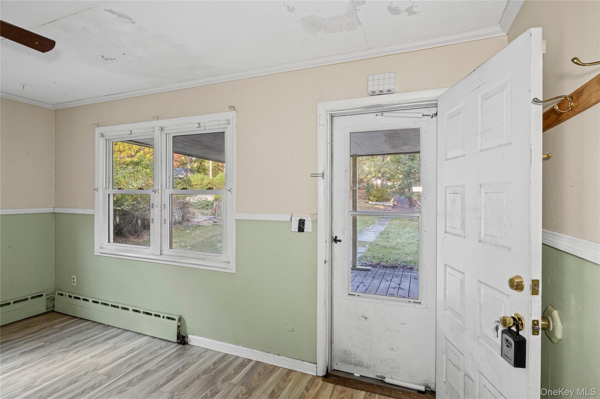 10 West Street, Middle Island, NY 11953