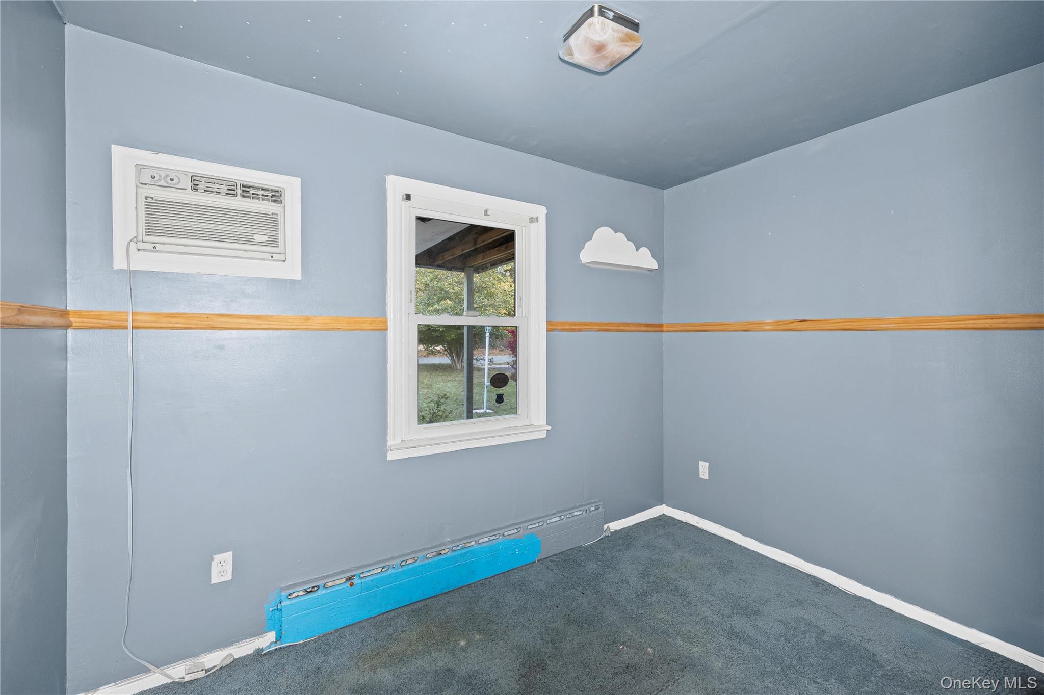 10 West Street, Middle Island, NY 11953