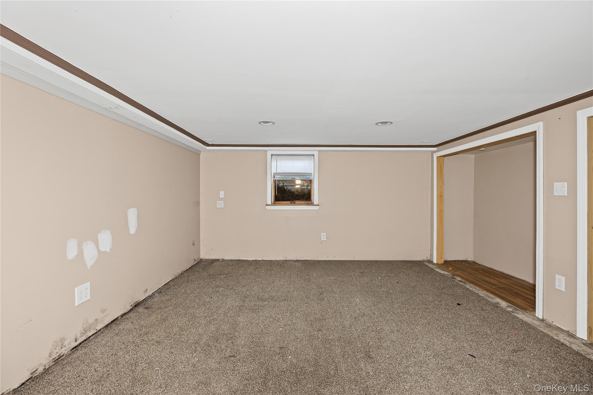 10 West Street, Middle Island, NY 11953