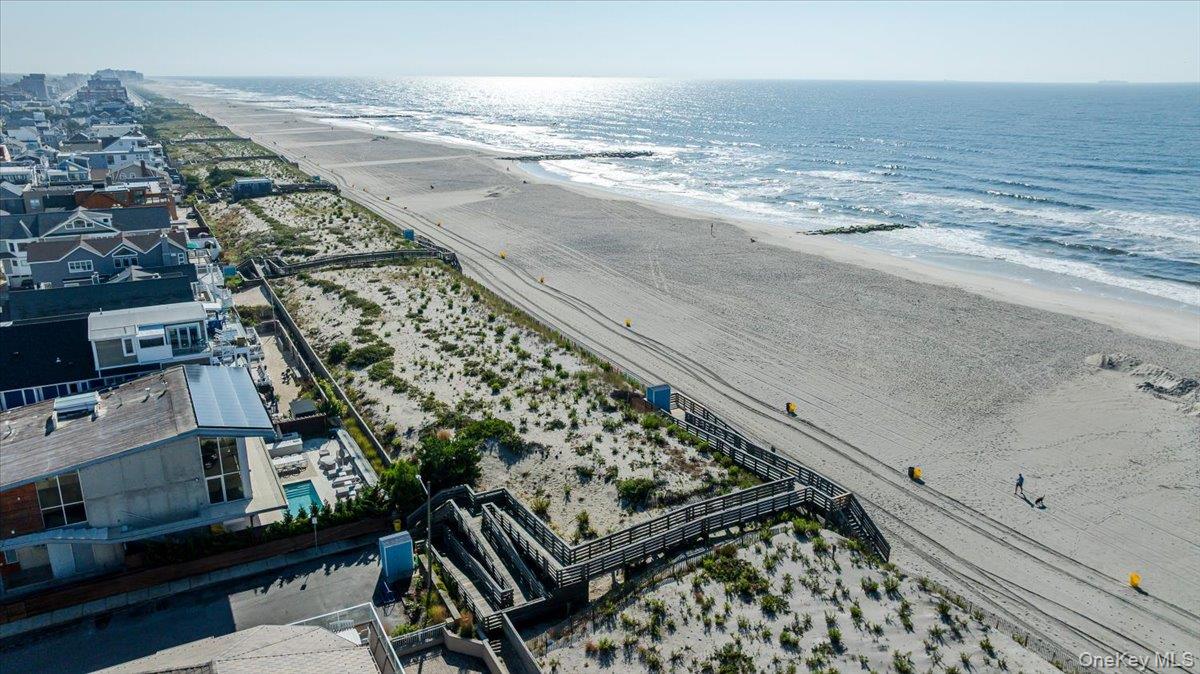 90 Connecticut Avenue, Long Beach, NY 11561